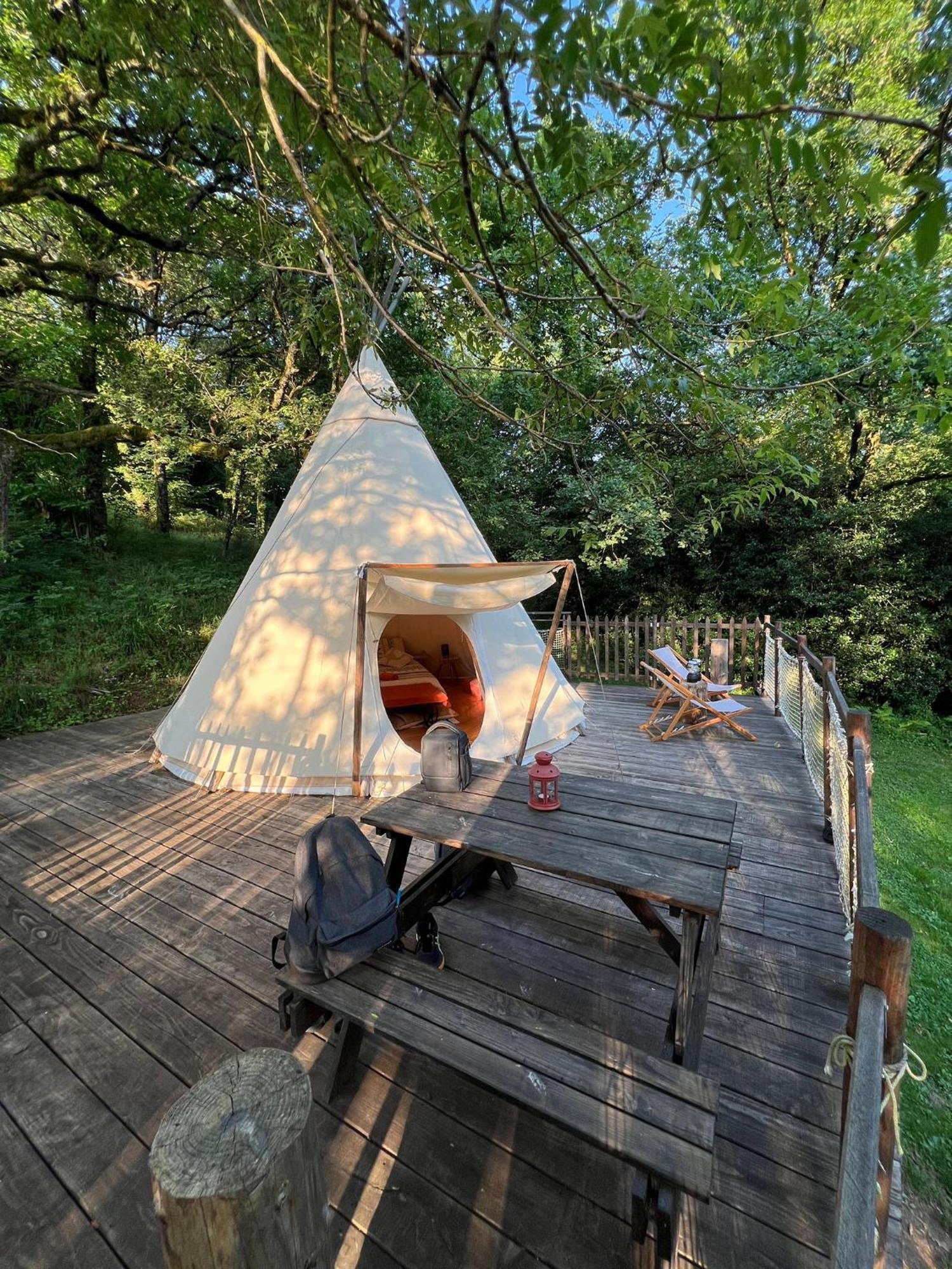 Le Tipi A Marie, Deconnectez- Vous !!! Hotel Cambounes ภายนอก รูปภาพ